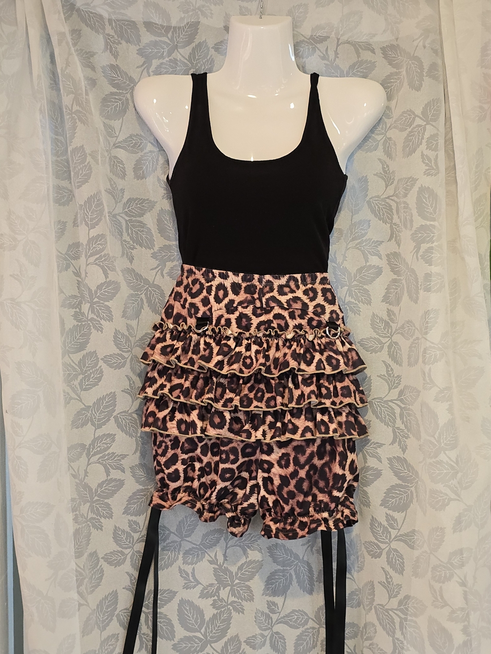 Leopard Ruffle Skirted Shorts Forest INK Never Worn